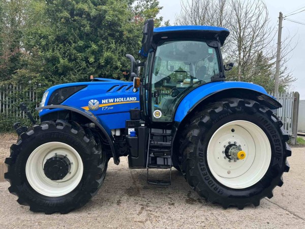 New Holland T6030