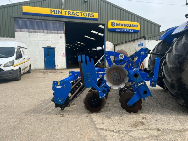 New Holland T6030